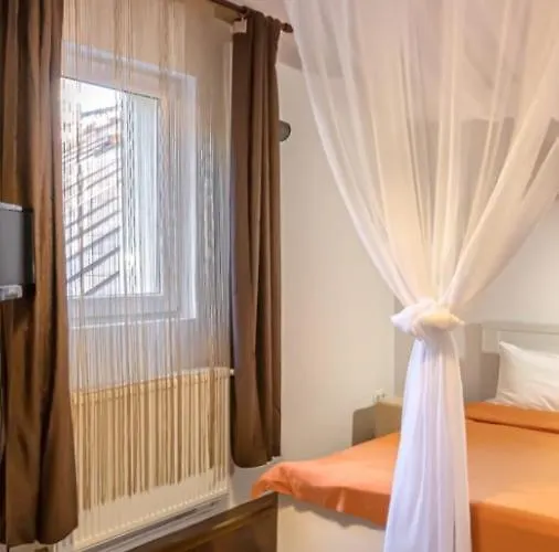 Piata Sfatului Брашов