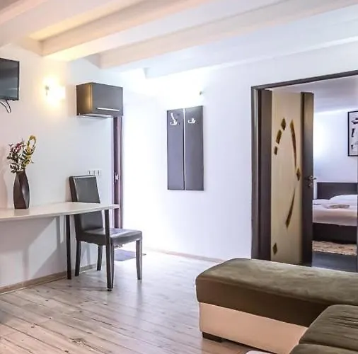 Piata Sfatului Resort